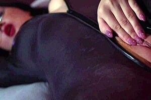 guy tongues slattern milf pussy until she orgasms hard