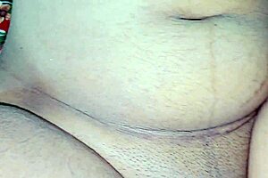 desi bari behan screams as her tight phudi gets pounded with load