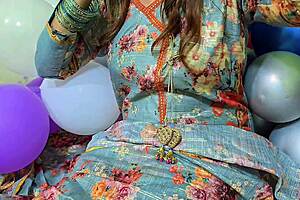 desi bari behan screams as her tight phudi gets pounded with load