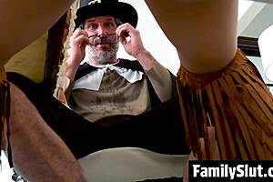 Stepdad eyes stepdaughter's bare pussy under table then gets sucked by her in family 4some desk play