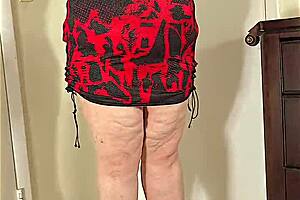 SSBBW Beauty Dances In Miniskirt And Heels For You! 🍑👠