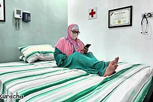 doctor fingers hairy pussy boyfriend call break