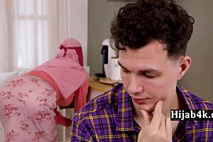 Arab Mommy Rubs Genie from Lamp with Shy Persian Pussy!