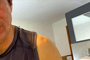 i let my husbands best freind fuck my huge tits n big ass behind his back