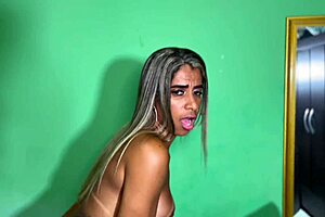 trans entiada fists anal roughly with horny padrasto daddy