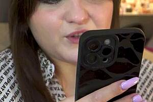 she pegs me deep begs cum on her cock during cunnilingus!