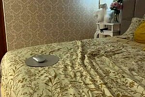 Hey stepmom fingers her wet pussy while I secretly watch
