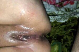 uae gf's first anal creampie... arab hairy pussy screams in pov passion?