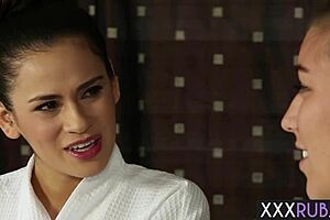 Big ass virgin MILF Rilynn Rae loses anal virginity to Vanessa Veracruz strapon