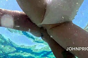 underwater anal surprise drowns in ecstasy