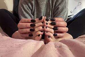 artemisia love's long nails tease feet in hot italian milf fetish solo 😍👣💅✨