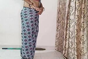 step sis sucks hidden bro cock by mistake then fucks hot hindi audio 🔥🍆💦