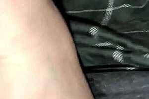 Arab Dubai Girlfriend's Wet Pussy Takes Big Cock In Morning Creampie