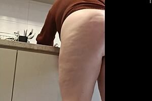 step sis in kitchen flashes thong panties teasing me all spring break