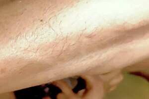 bff omc threesome gets rough and squirting 😈💦