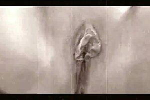 Boss milf spreads pussy for secretary's anal finger tease?