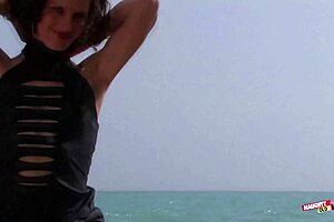 Curly milf gets pounded hard on beach and squirts everywhere!! 🌊💦