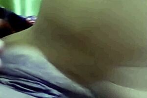 ashira, your hairy asian pussy looks so pretty on video call, wanna moan?