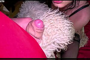 Face fuck this deepthroat milf's cum play on furry rugs fetish frenzy!