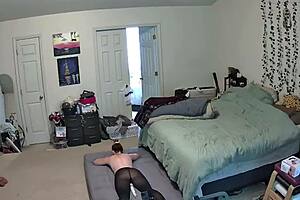 milf sneaks wand hump to a shuddering cum