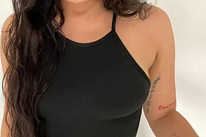 curvy colombian stepmom trains hardcore with stepson in gym leggings