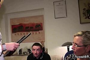deutsche milf und freundin ficken jungen kerl durch?