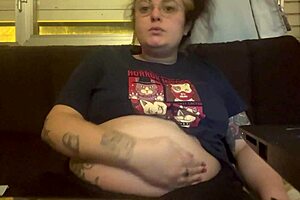 chubby spanish tattooed mommy daddy humiliates curvy first-time armpit belly