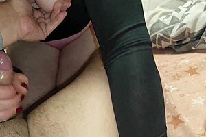 horny stepmom's cum-guzzling blowbang swallows every drop 😋💦