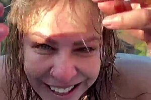 HOT BLONDE MILF MOMMY HOT TUB OUTDOOR PUSSY FUCK NATURAL TITS