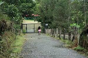 touched colombian milf country ass now deepthroating bbc outdoors 😏🍆