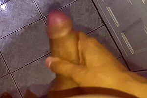 corno watches his mature wife stroke close up in amateur fun