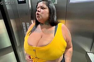 controlling her toy at building entrance after bar teasing flashes big assets