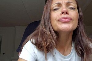 check out this milf gettin pounded hard creampie drippin from her pussy