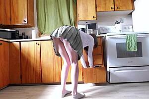 Stepdaughter Stuck, Stepdad Delivers Huge Squirting Orgasms Wow