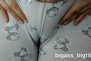 curvy latina teen masturbates cameltoe in pajamas solo