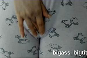 i can't stop rubbing my fat cameltoe through these pajamas...