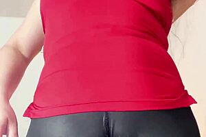 😈 esposa puta en leggings masturba cuckold swinger colombian big ass juicy pussy 💦
