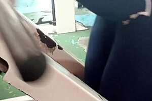 hey, that big ass gym wife needs creampie after leg day...