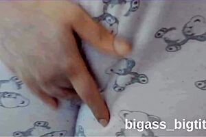 Camel toe masturbate pajamas cameltoe on curvy teen