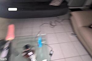 mature amateur woman gets fucked by a machine until she squirts