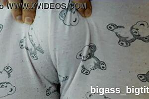camel toe pussy in pajamas needs rubbing now