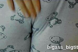 camel toe pussy in pajamas needs rubbing now