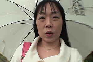Hot Asian Brunette Fumiko Manaka Visits Guy For Sex