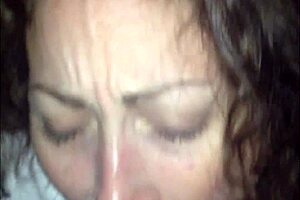 maya hyuga aprontando com idosa de 73 anos no banho