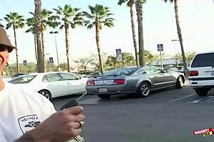 A Lucky Street Guy Picks Up A Racy Blonde Milf And Fucks Her Raw
