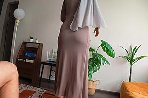 Step Mom With Big Round Ass Caught Morning Boner