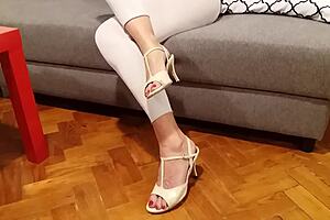 granny still has sexy legs in leggings