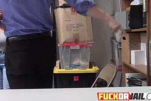 Latina fucked by shopping mall guard in his office