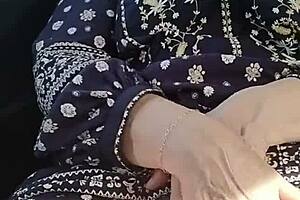 Innocent milf wanking in public carpark