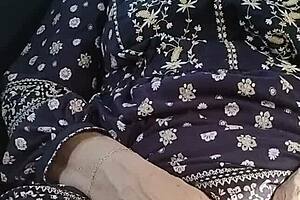 Innocent milf wanking in public carpark
